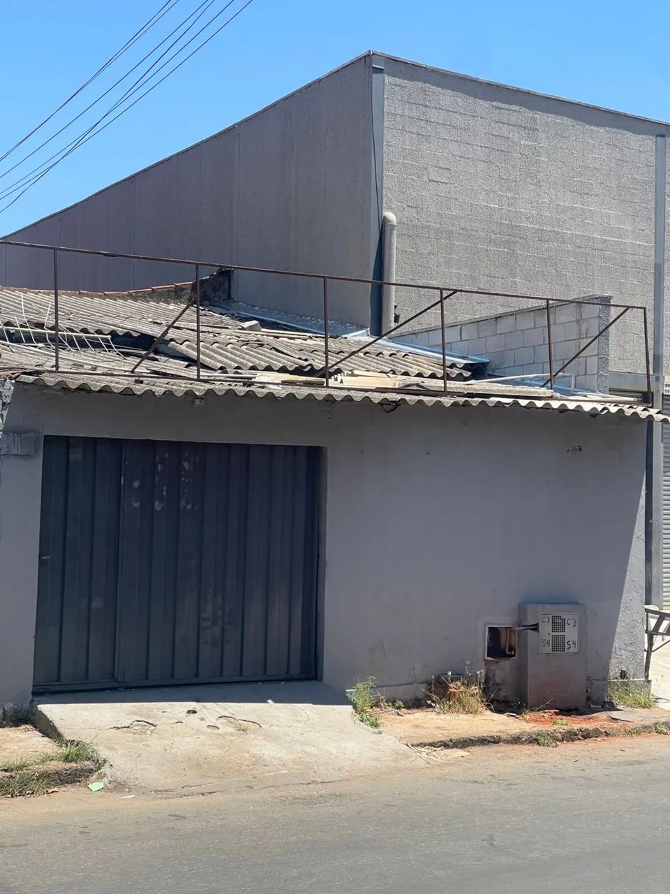 Lote com casa e sala comercial  - Foto 5