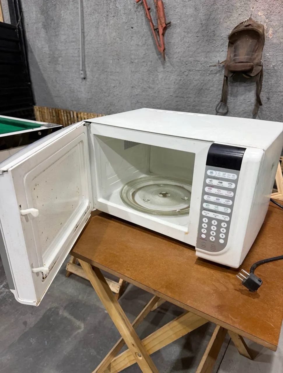 Microondas Eletrolux 127v Branco - Foto 4