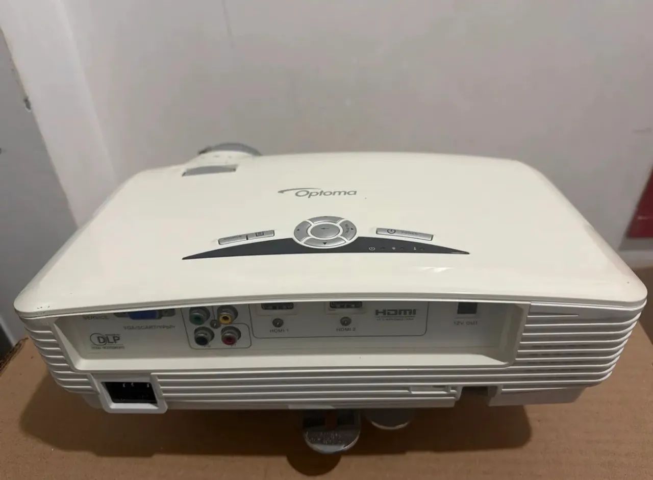 Kit Optoma projetor com 5 caixas BOSE 