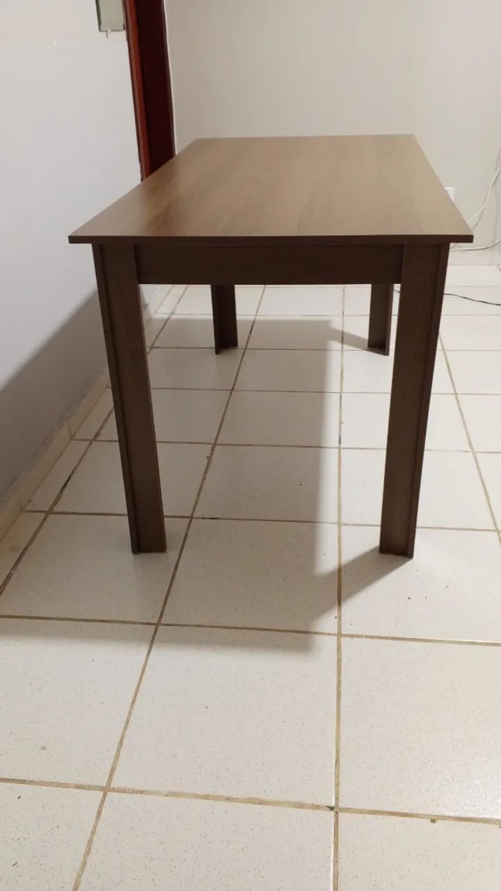 Mesa com quatro cadeiras - Foto 5