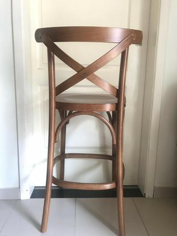 Banqueta modelo X alta de madeira - Foto 4