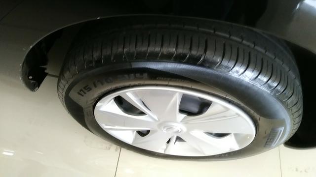 Nissan March - Foto 7