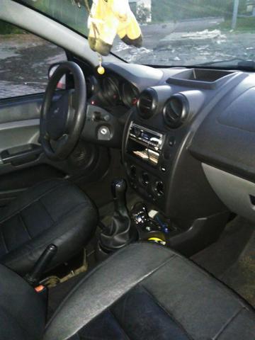 Ford Fiesta 2009 - Foto 11