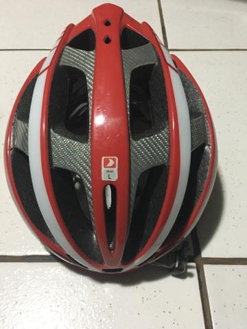 Capacete