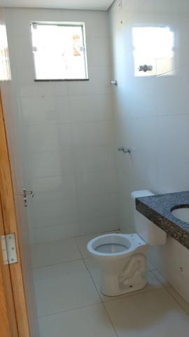 Vendo lindo duplex Novo com 3 quartos e com 2 suítes e acabamento diferenciado - Foto 6