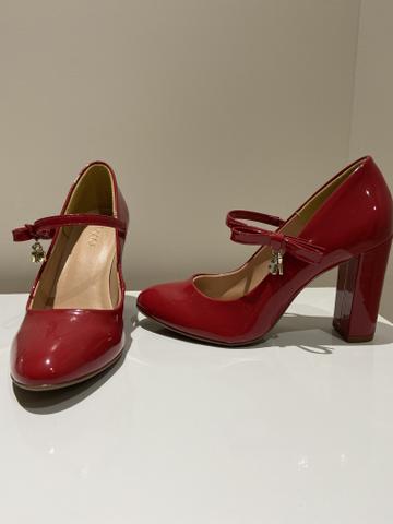 Sapato vermelho nro 35 - Foto 2