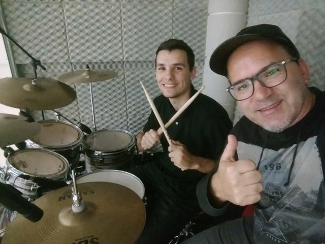 Aula de Bateria (primeira experiental grátis) - Foto 2