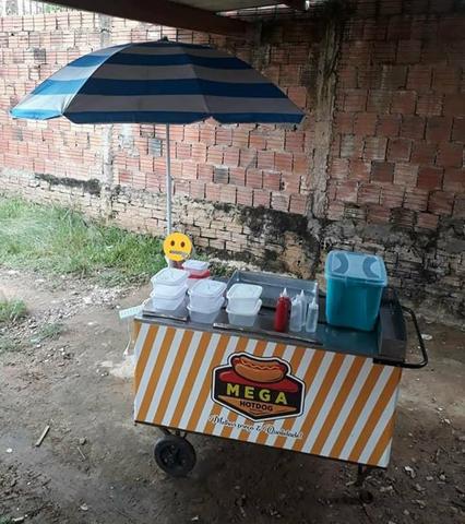 Carro de hot dog completo