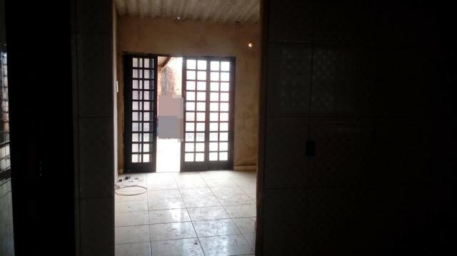 Vende-se casa de 2 quartos na QR 1029 em Samambaia Norte *