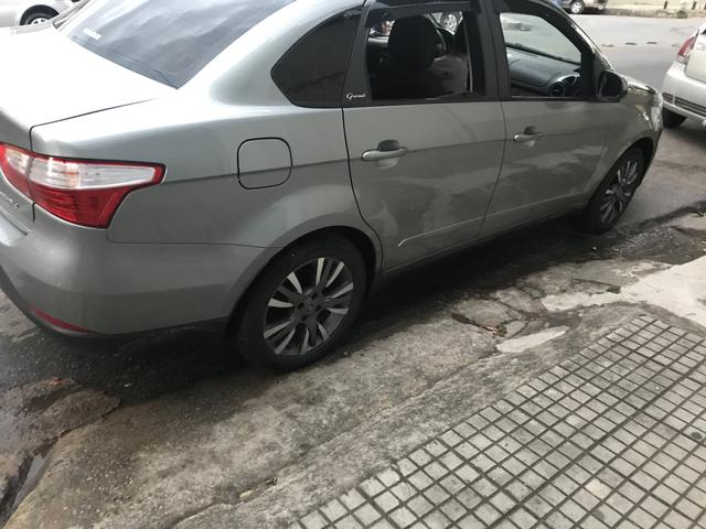 Gran Siena 1.4 atractive 2016 (barato ) - Foto 4