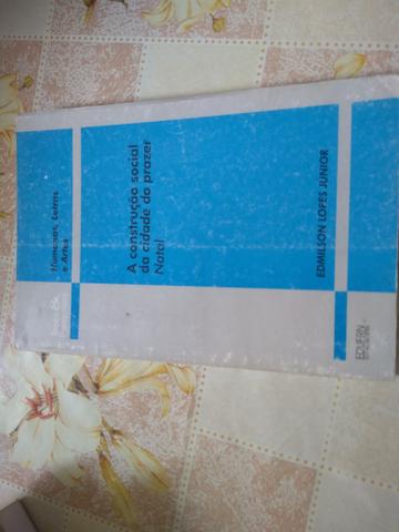 Cinco Livros por preço baixo - Foto 4