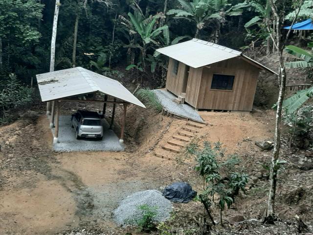 Vendo Sítio em Camboriú, bairro limeira