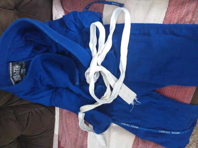 Kimono infantil