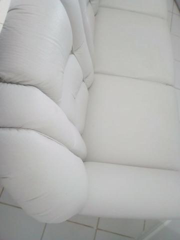 Vendo sofá 3 lugares em couro