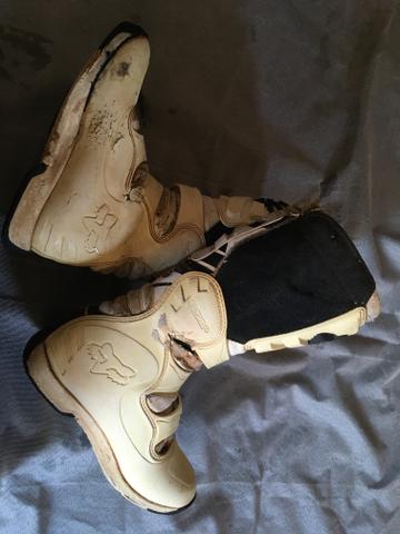 Bota motocross e trilhas, Fox comp 5 usada - Foto 4