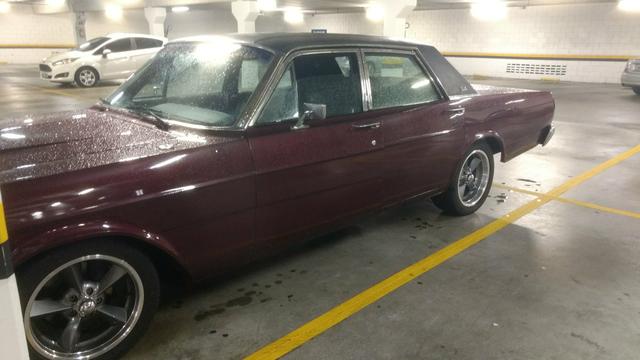 Galaxie Landau 83