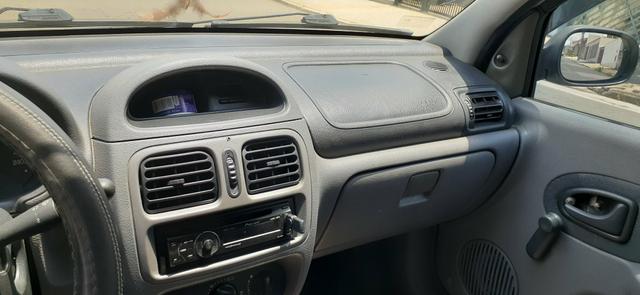 Clio 2001 RN 1.0 - Foto 4