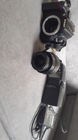 Vendo ou troco Nikon D5000 - Foto 2