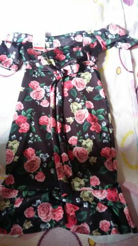Vende-se conjunto cropped e saia um conjunto um conjunto de r$ 80 os dois 160