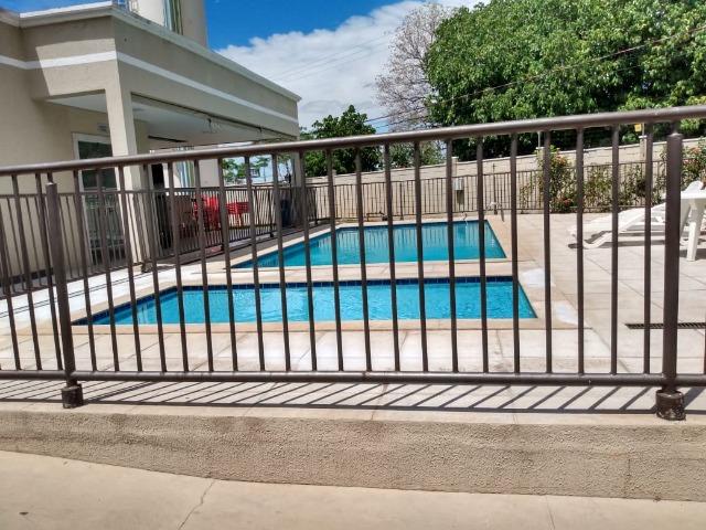 "49 Mil"+ prestações-apto semi novo com piscina-salão de festas, portaria 24 horas.