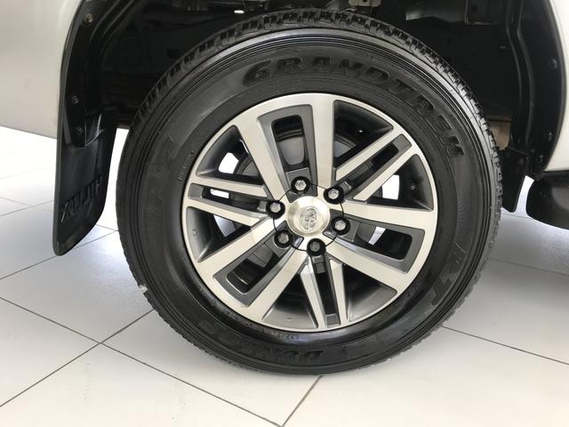 Hilux srv 2017 4x4 flex 119.000,00 - Foto 10