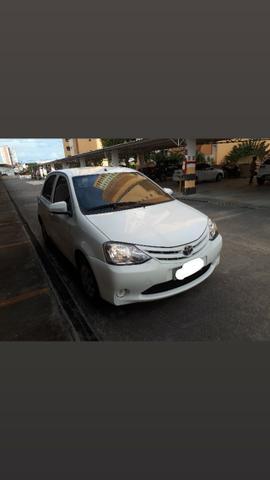 Etios Hatch 1.3 X 2014 - Foto 3