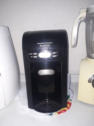 Cafeteira seme-nova