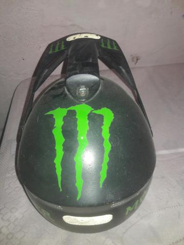 Capacete