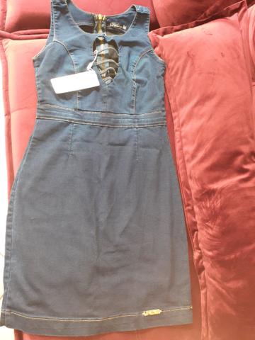 Vendo esse vestido dinz de marca novíssima nunca usada