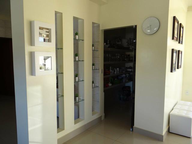 Arniqueiras QD 04 Casa 4 qts 3 suítes lazer lote 2.287m pode dividir em vários lotes - Foto 8