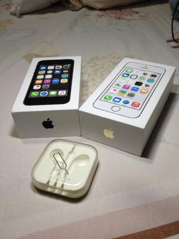 Iphone 5s Preto e Dourado Caixas Originais - Foto 2