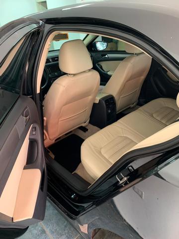 Volkswagen Jetta - Foto 4