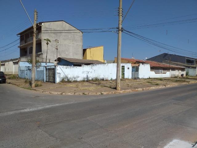 So R$ 230.000 lt 250 mts esq, c/02 frentes c/02 res,02 qts e 01 e qts muito espaço qnm 38 - Foto 2