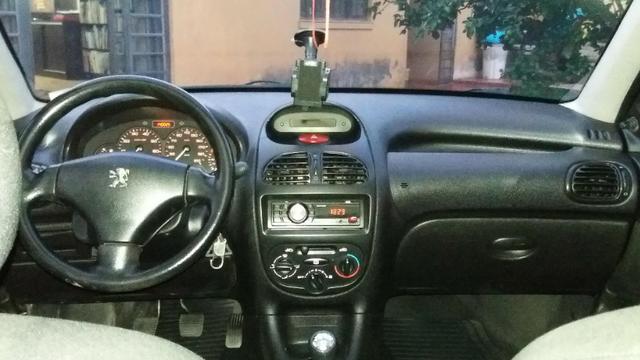 Peugeot 206 2008 1.4 5p Sensation Flex - Foto 2