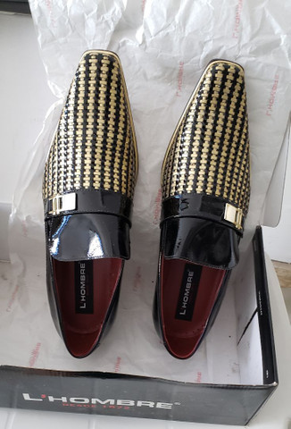 Sapato novo na caixa 