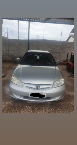 Vendo honda civic 2004/2004 completo, automático
