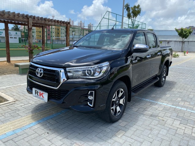 Toyota Hilux SRX AT 2019 