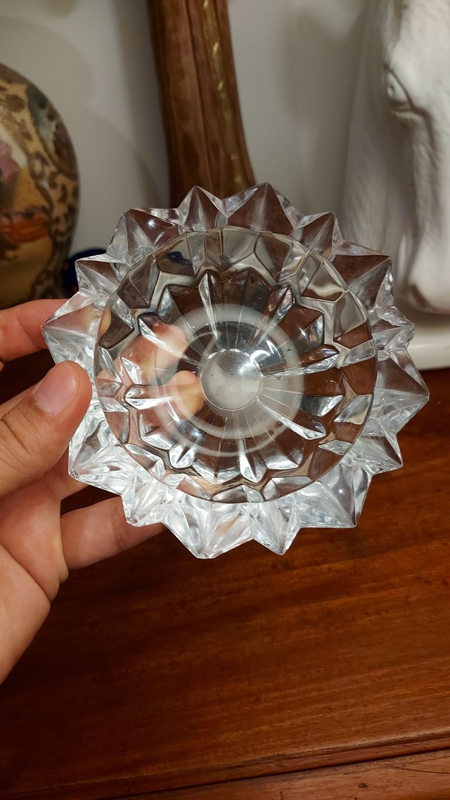 Antigo cinzeiro em vidrão. - Foto 4