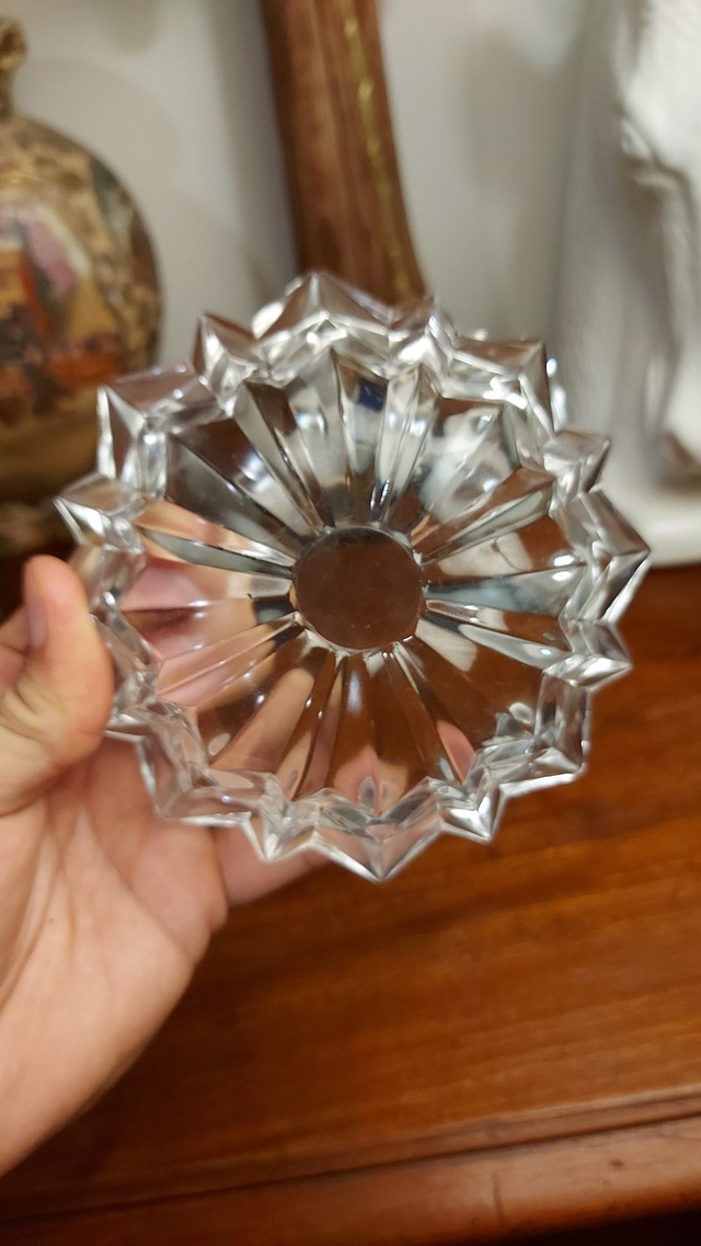 Antigo cinzeiro em vidrão. - Foto 3