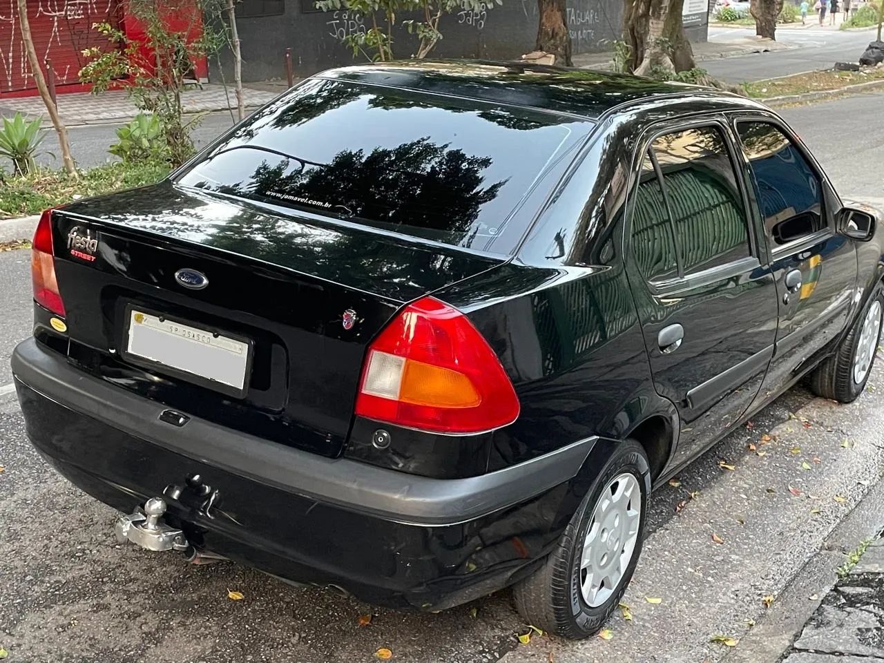 Fiesta Street Sedan 1.0 Zetec 2002 - Foto 5