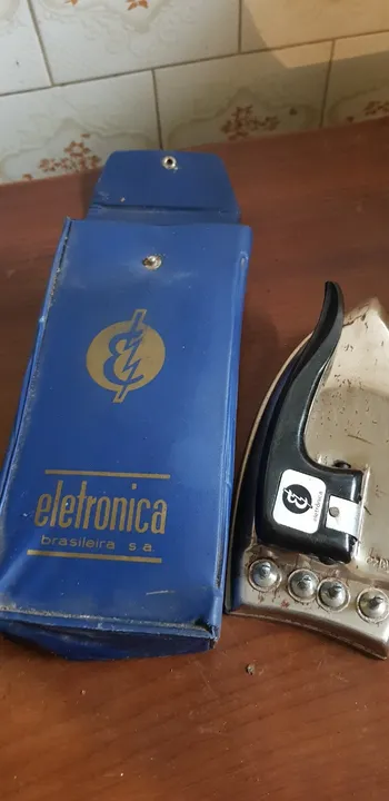Antigo Ferro de Passar Marca Eletronica 110-220