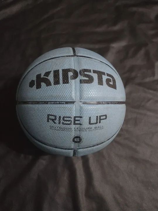 Bola de basquete Kipsta azul clara obs falta encher 