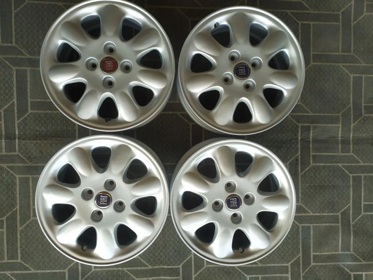Rodas Fiat aro 14 