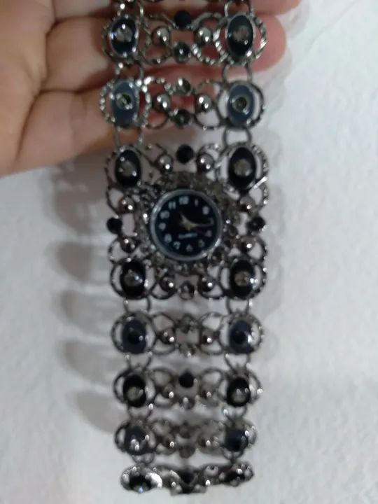Relógio Feminino de Pulseira com Pedrarias
