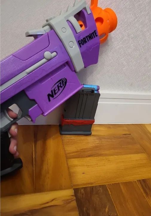 Nerf Automática SMG Fortnite - Hasbro - Foto 3