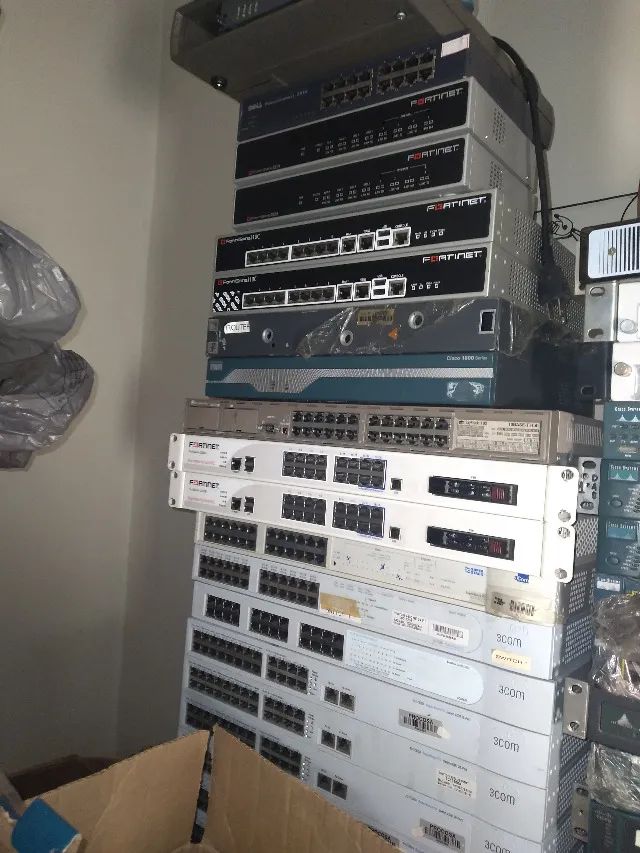 Switchs,Roteadores,Firewall,Patch panel,varios aparelhos,informatica e rede,tenho varios - Foto 2
