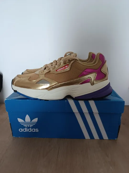 Adidas Falcon Kylie Jenner