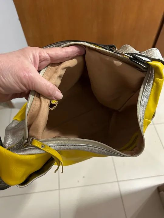 Bolsa Amarelo e Prata - Foto 6