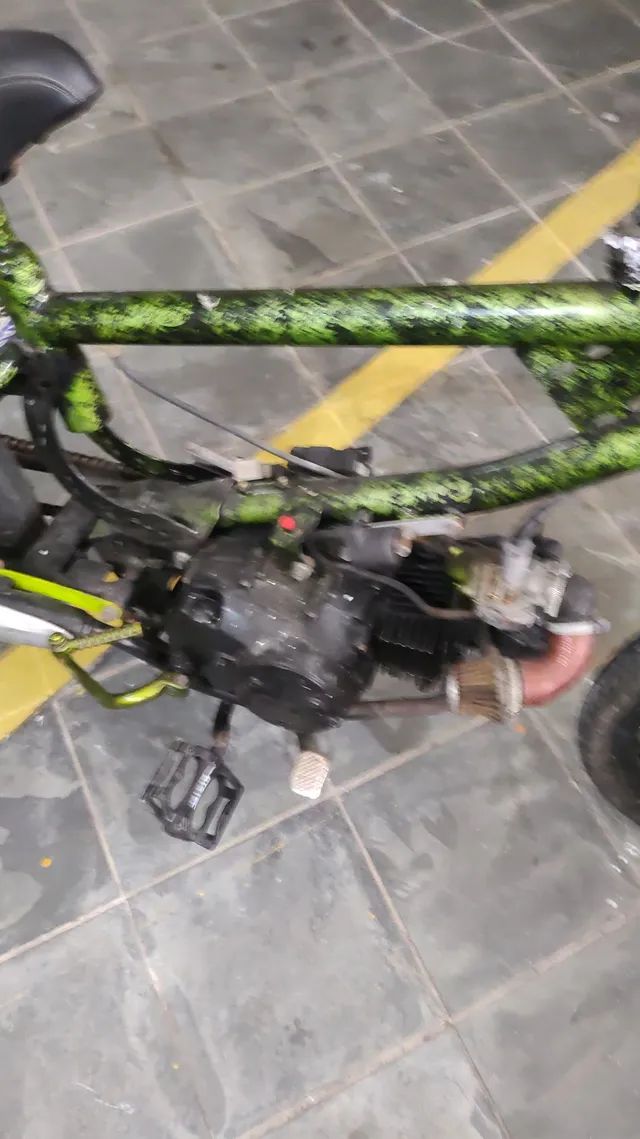 Mobilete com motor de bis