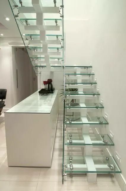 Escada de vidro inteligente com iluminação LED - Foto 4